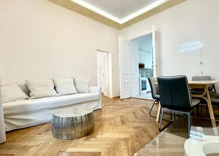 Apartamento Luxury At Famous Kutschkermarkt *